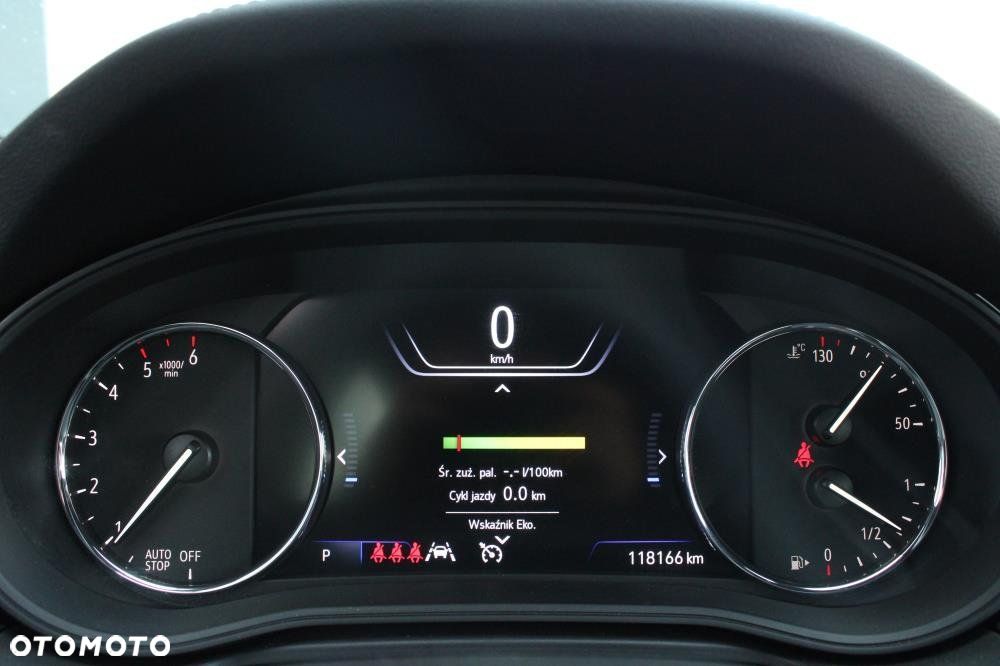 Opel Insignia - 16