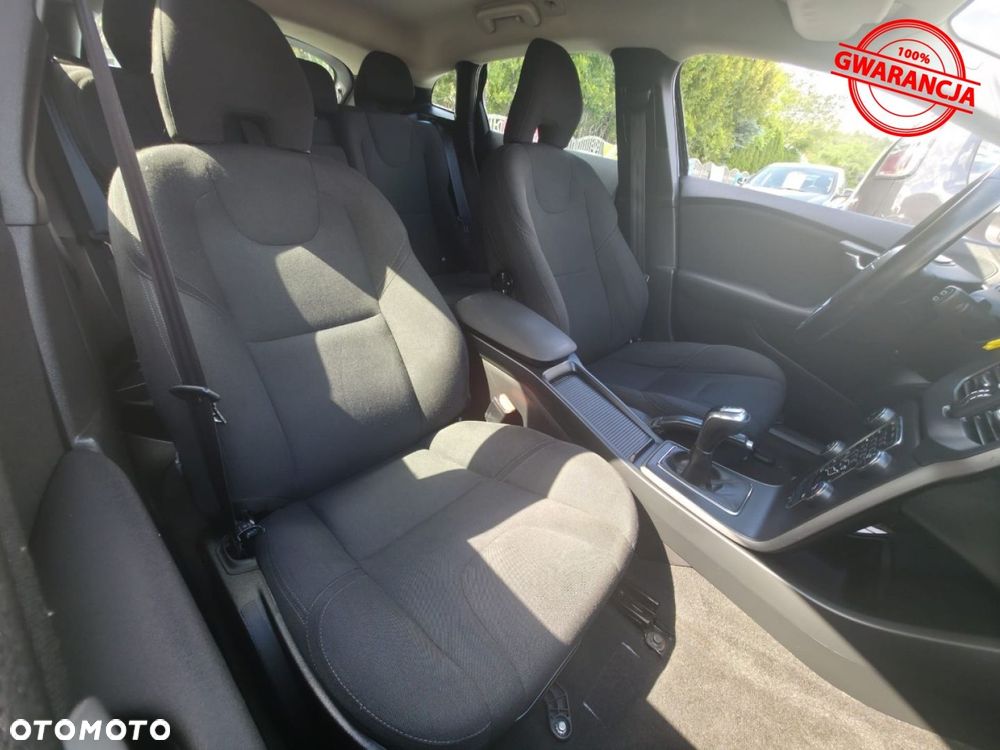 Volvo V40 D2 Drive-E R-Design Kinetic - 21