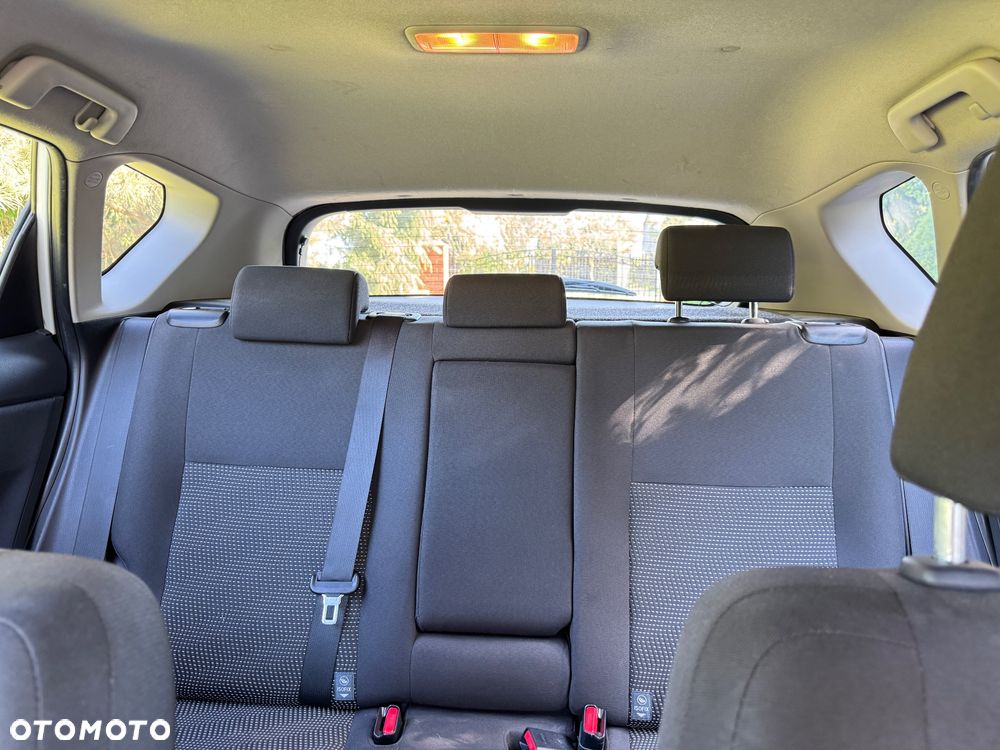 Toyota Auris 2.0 D-4D Premium - 15