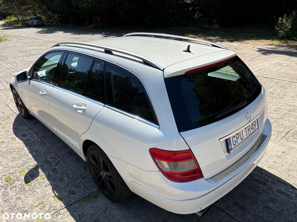Mercedes-Benz Klasa C 180 Kompressor Automatik BlueEFFICIENCY Avantgarde - 27