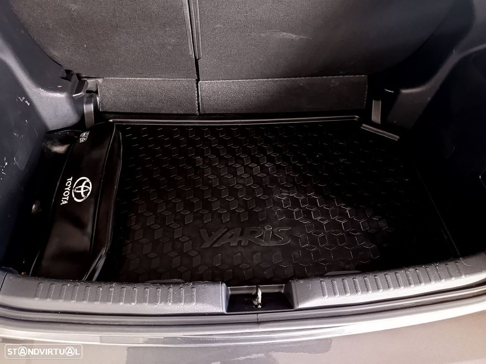 Toyota Yaris 1.5 HDF Comfort Plus - 12
