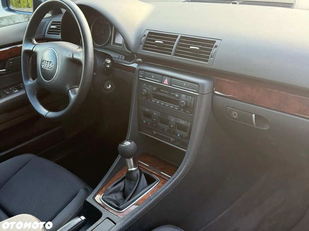 Audi A4 Limousine 2 - 15