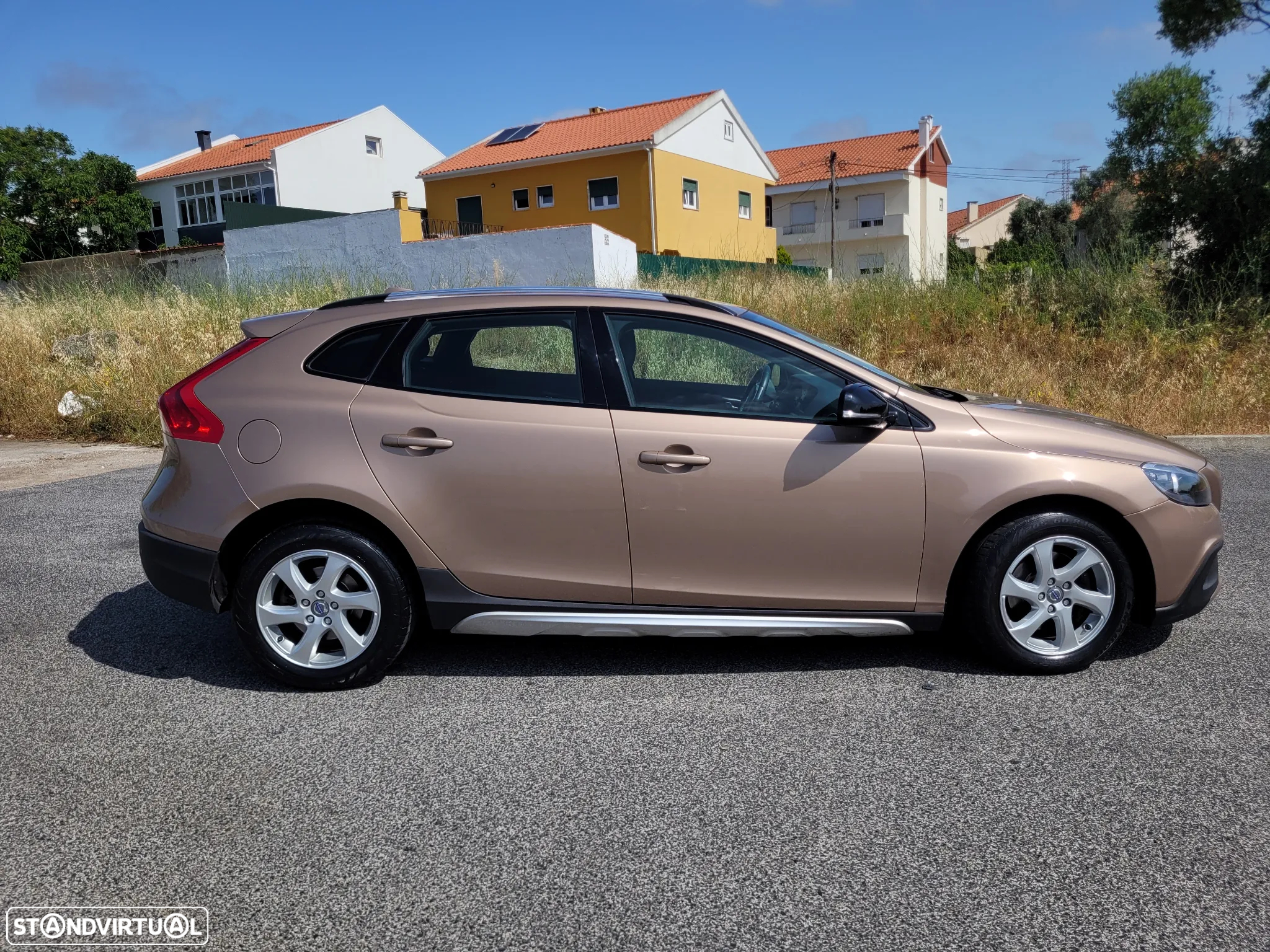 Volvo V40 Cross Country 1.6 D2 VOR - 13
