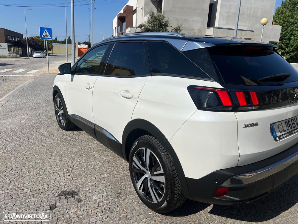 Peugeot 3008 PureTech 130 Stop & Start GPF EAT8 Allure — fotografia 9