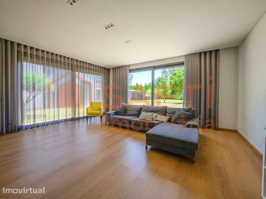 Moradia contemporânea térrea T3 - Grande imagem: 3/60