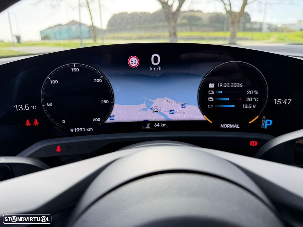 Porsche Taycan Standard - 17