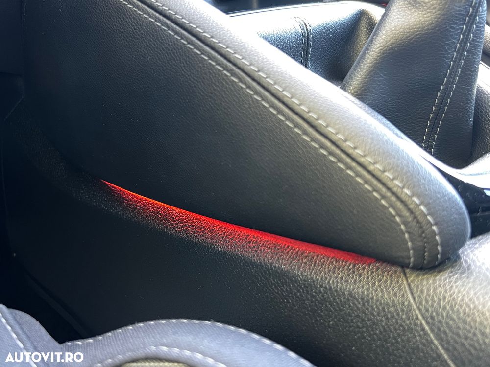 Nissan Qashqai 1.6 DIG-T N-Connecta - 17