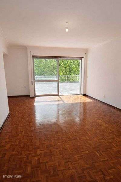 Apartamento para alugar T3 Centro de Alcobaça - Grande imagem: 2/7