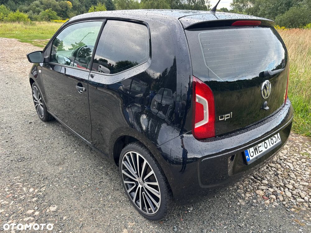 Volkswagen up! black - 8