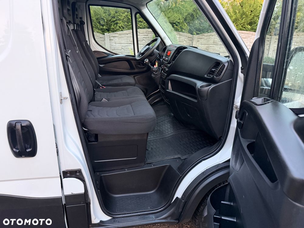Iveco Daily - 23