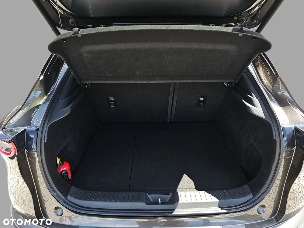 Mazda CX-30 2.0 mHEV Hikari 2WD - 23