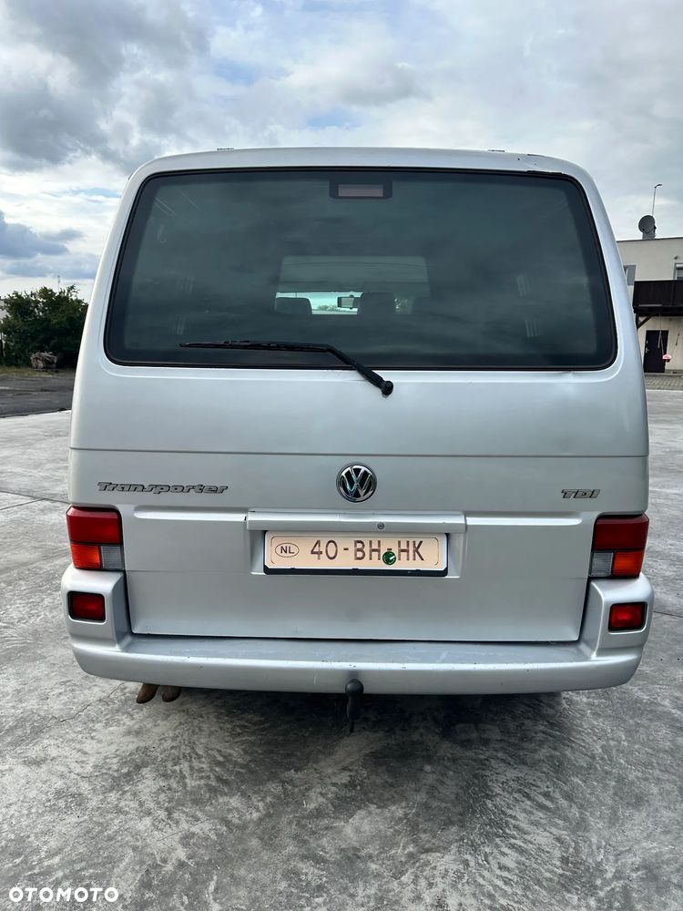 Volkswagen TRANSPORTER T4 2.5 TDI 102 KM BRYGADÓWKA 6 OSÓB LIFT - 9