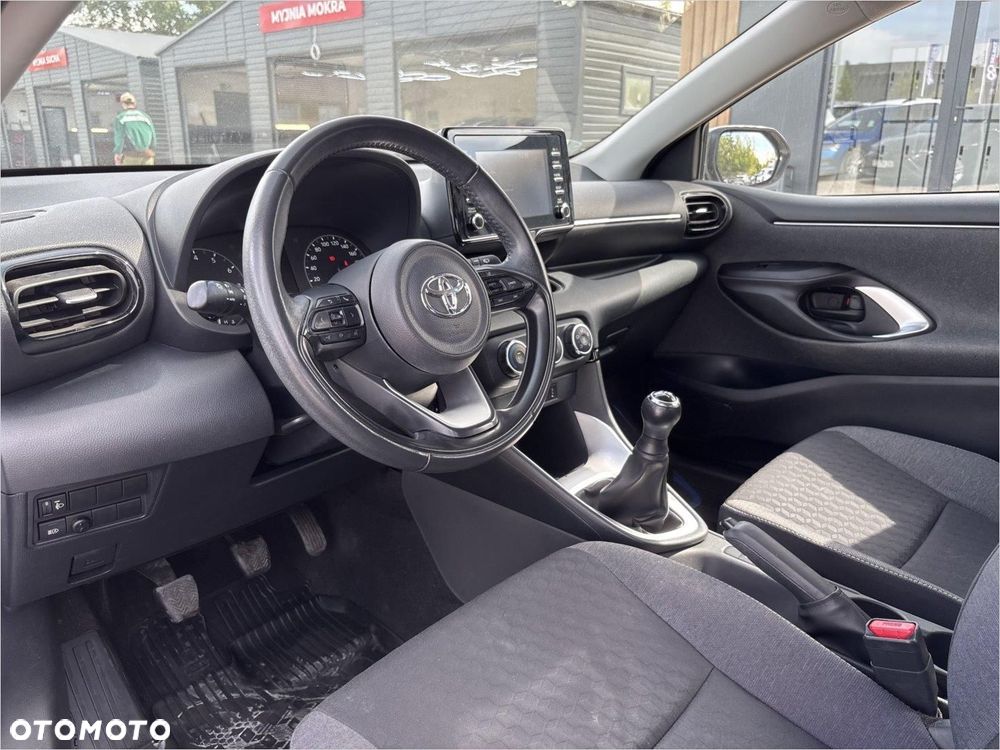 Toyota Yaris 1.0 Comfort - 11
