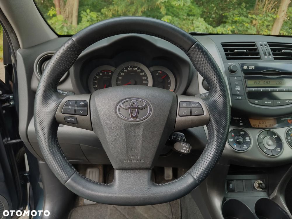 Toyota RAV4 2.0 4x2 Sol - 26