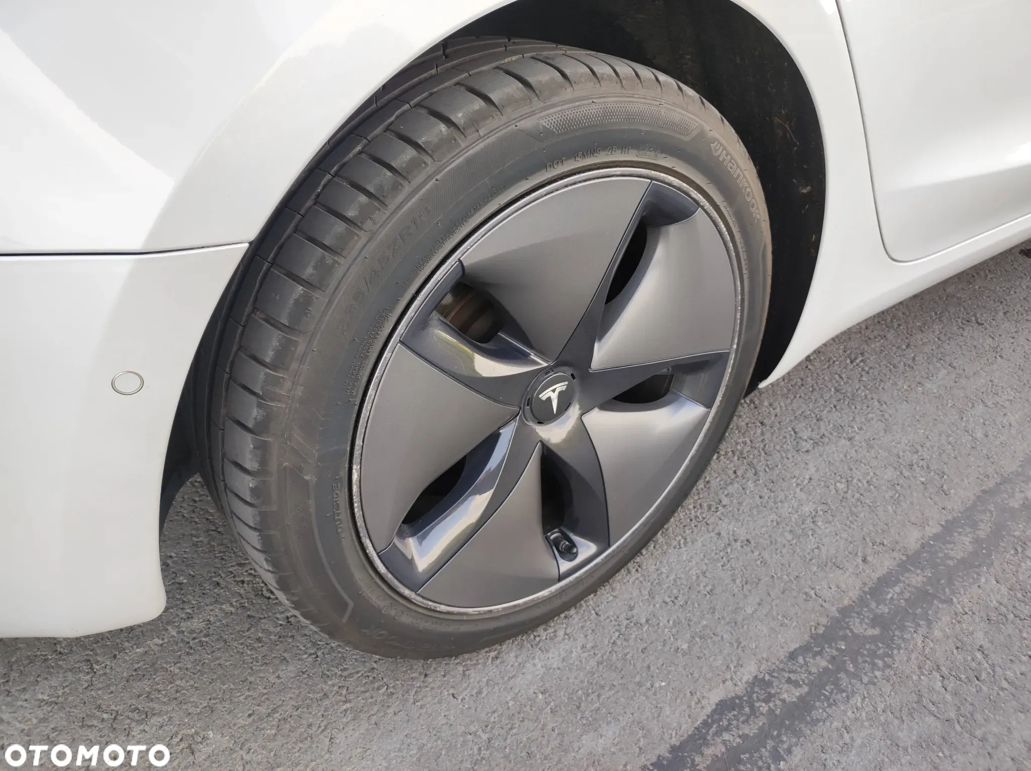 Tesla Model 3 Allradantrieb Dual Motor - 11