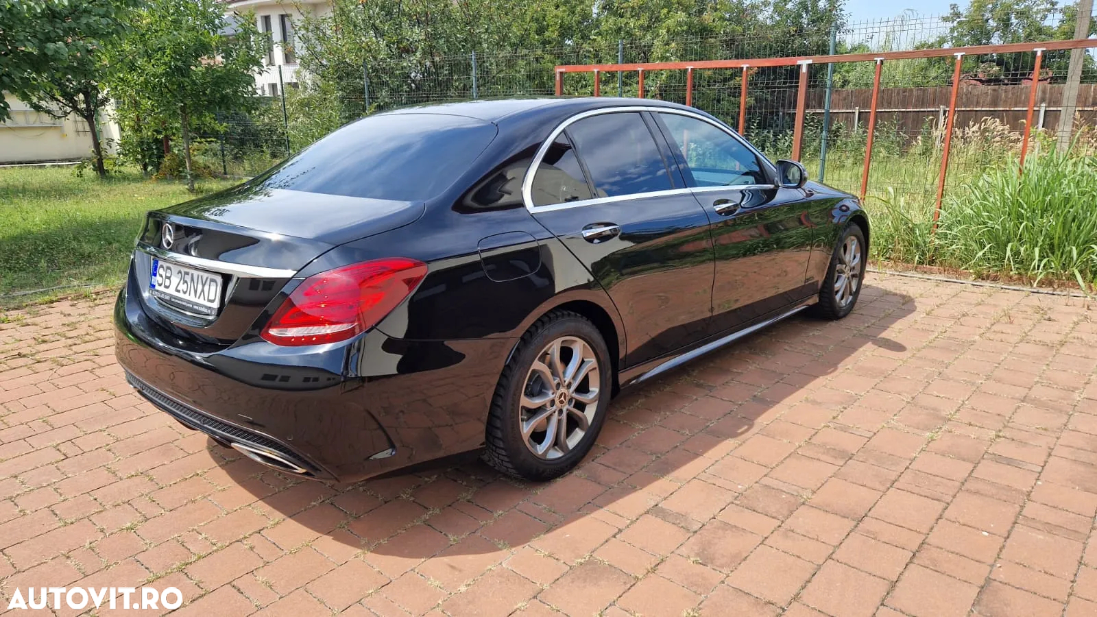 Mercedes-Benz C - 8