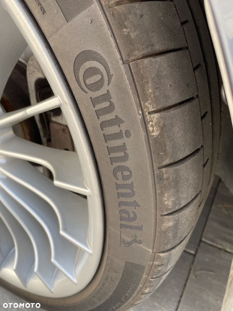 BMW Seria 7 745i - 7