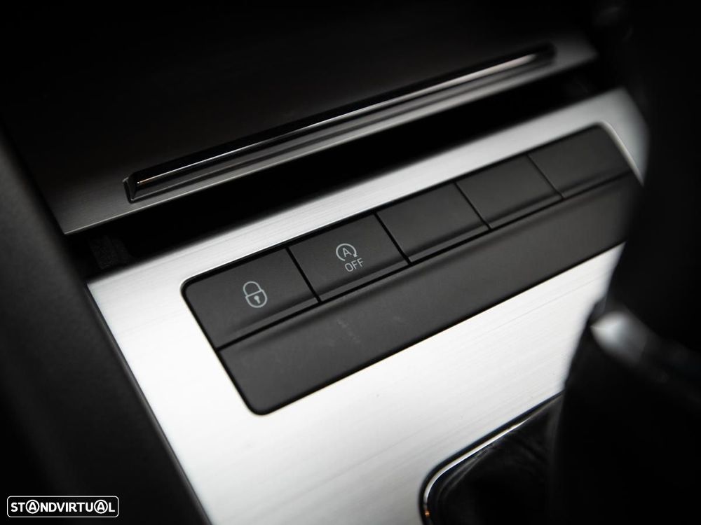 Skoda Octavia Break 2.0 TDI Ambition DSG - 18