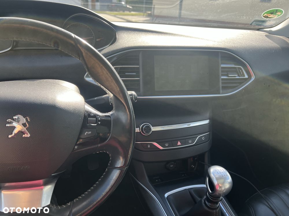 Peugeot 308 - 6