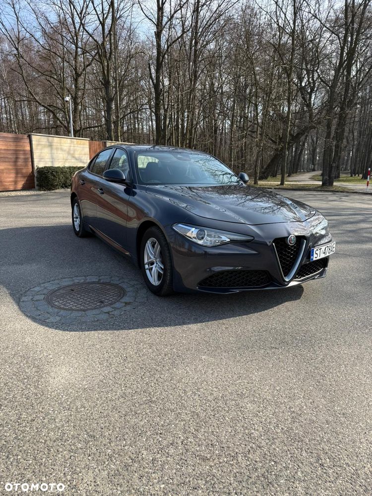 Alfa Romeo Giulia - 5