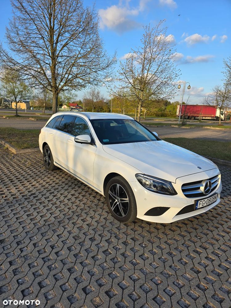 Mercedes-Benz Klasa C 220 d 4MATIC 9G-TRONIC - 2