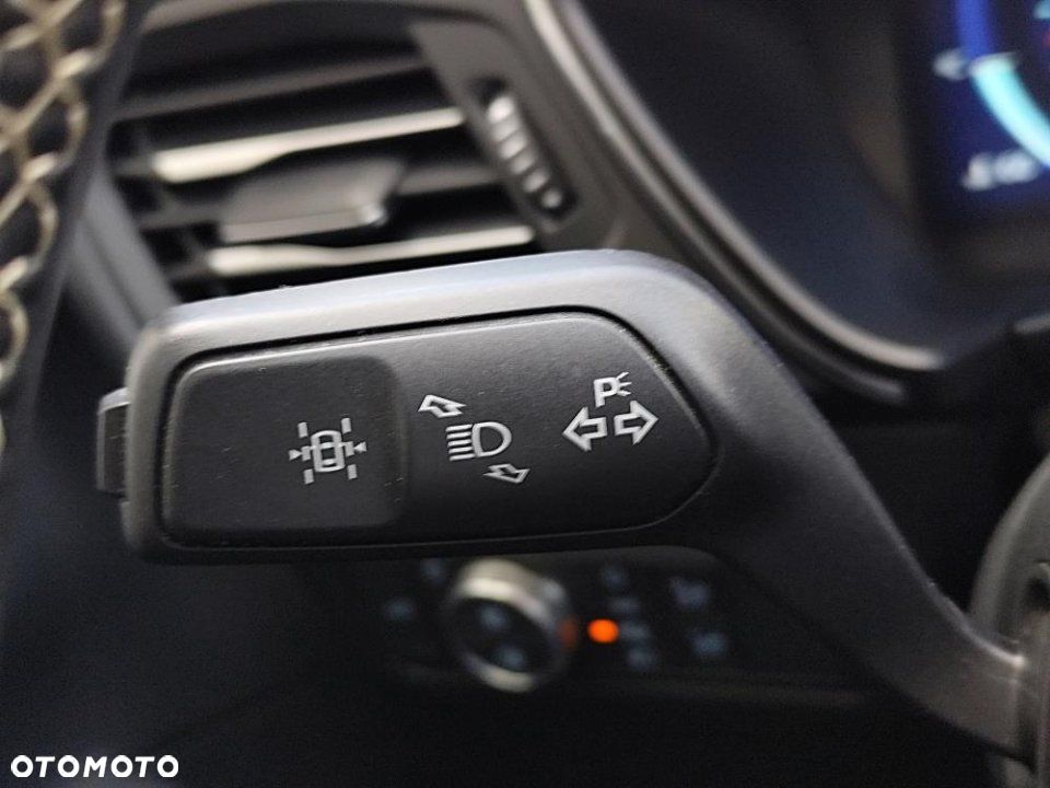Ford Kuga - 23