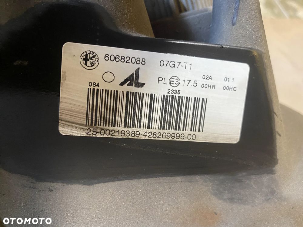Lampa Alfa Romeo 159 prawa lewa OE - 11