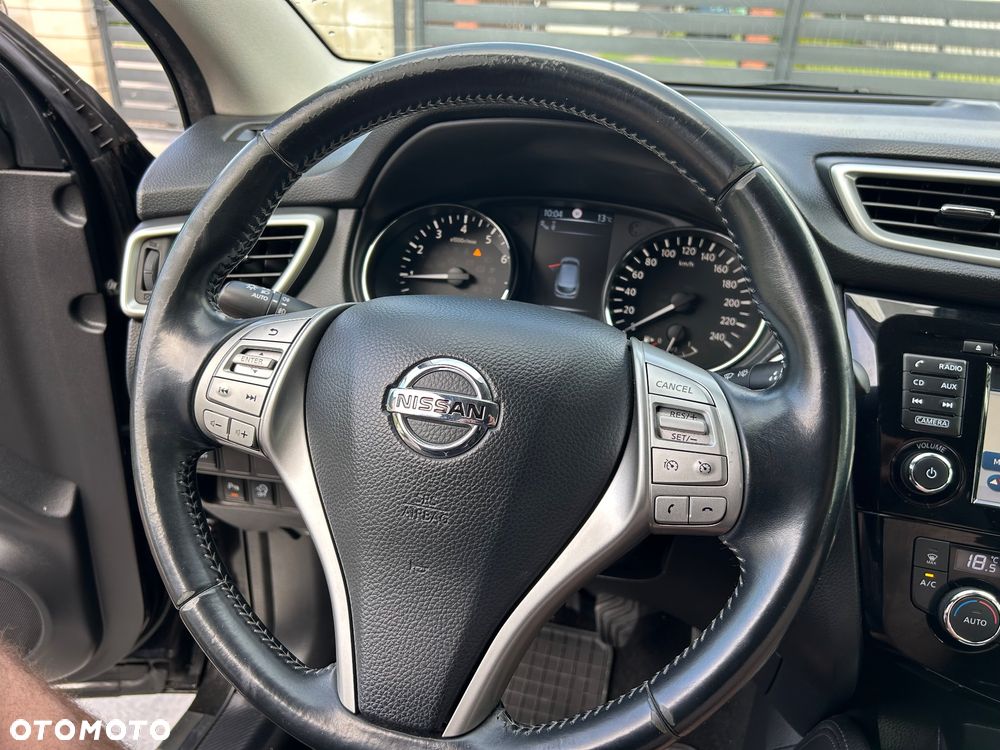 Nissan Qashqai 1.2 DIG-T N-Connecta - 24