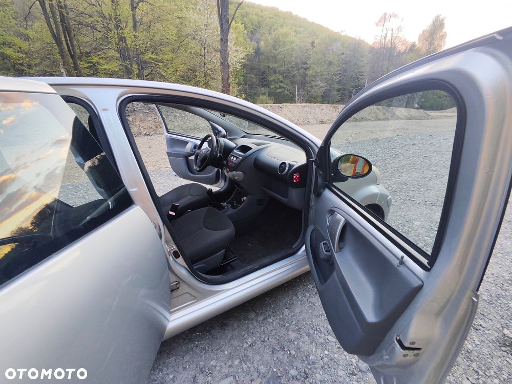Toyota Aygo Cool - 12