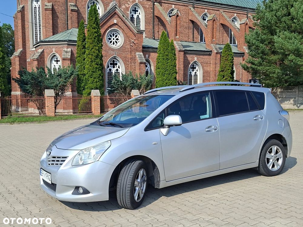 Toyota Verso 2.0 D-4D Sol plus - 3