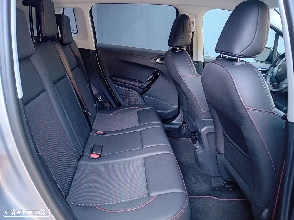 Peugeot 2008 1.2 PureTech GT Line - 12