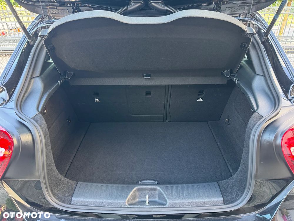 Mercedes-Benz Klasa A 180 (BlueEFFICIENCY) 7G-DCT Urban - 38