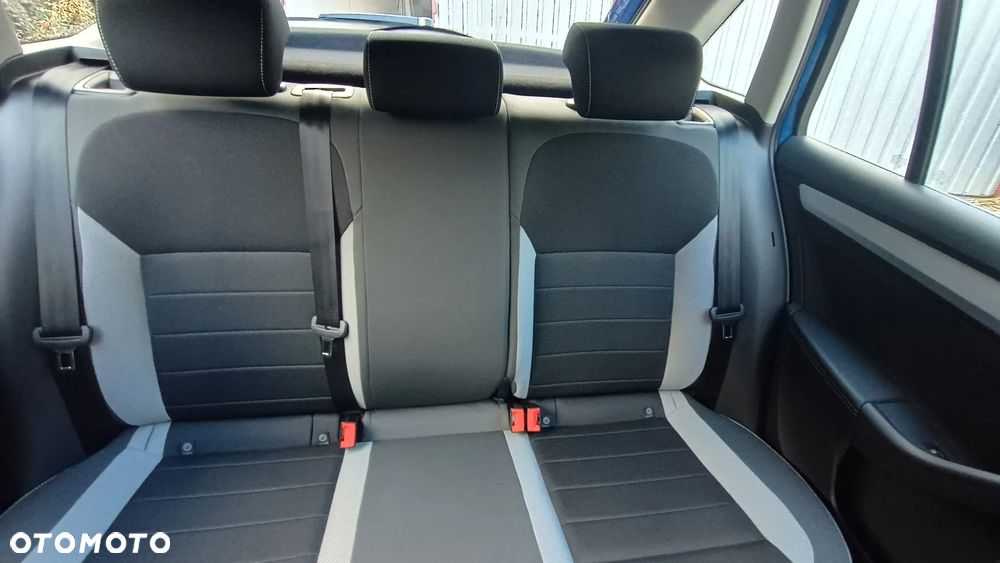 Skoda RAPID 1.0 TSI Ambition - 24