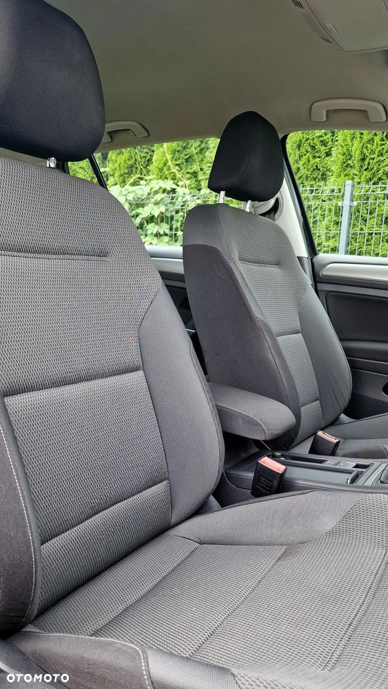 Volkswagen Golf 1.6 TDI BlueMotion Trendline - 8