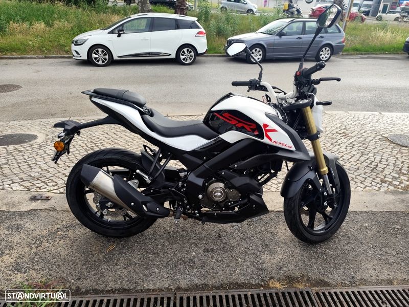 QJ Motor SRK 125S - 1