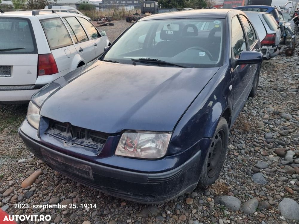 Dezmembram Volkswagen Bora - 1