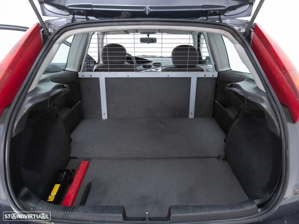 Ford Focus Van - 10