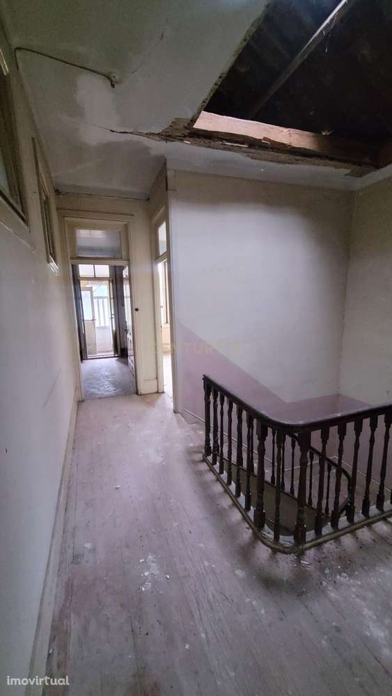 Moradia Centro do Porto Para Recuperar - Grande imagem: 3/8