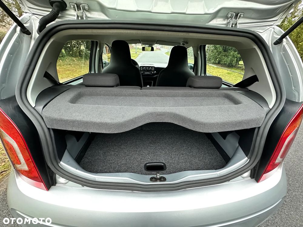 Volkswagen up! high - 20