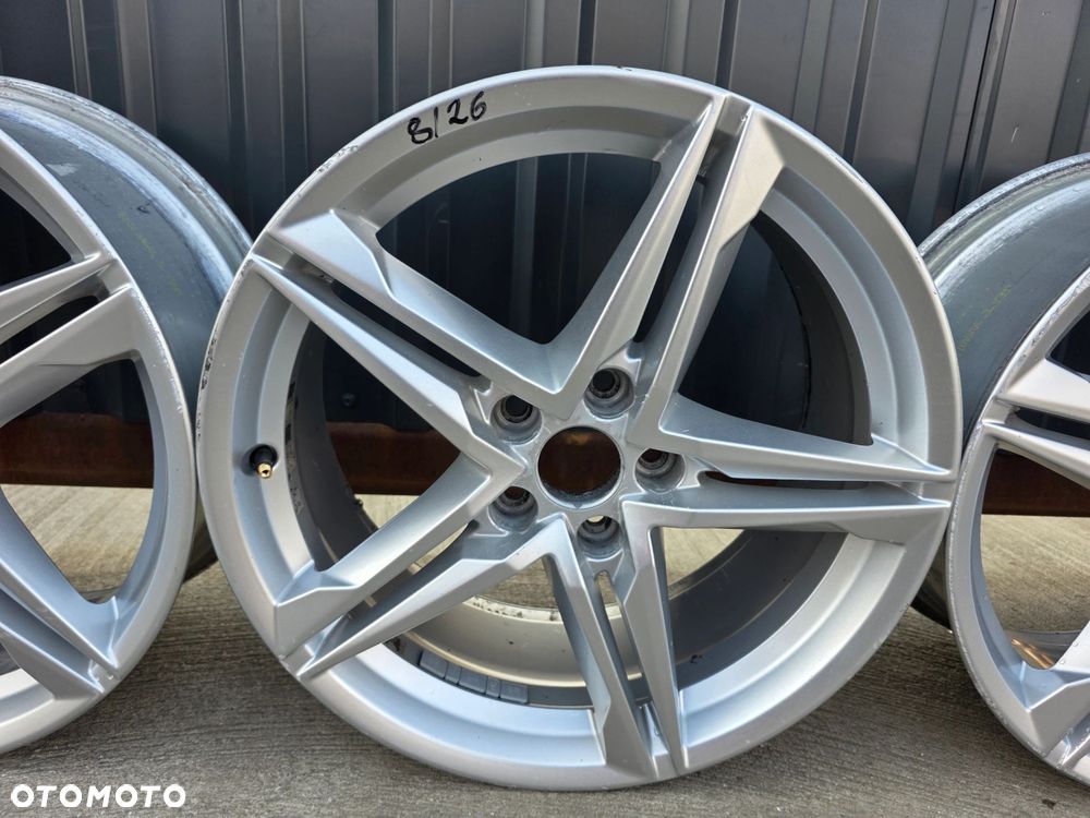 FELGA FELGI KOMPLET VW SKODA AUDI A4 B9 A5 8W 8.0J R18 ET40 8W0601025R 8/26 - 4