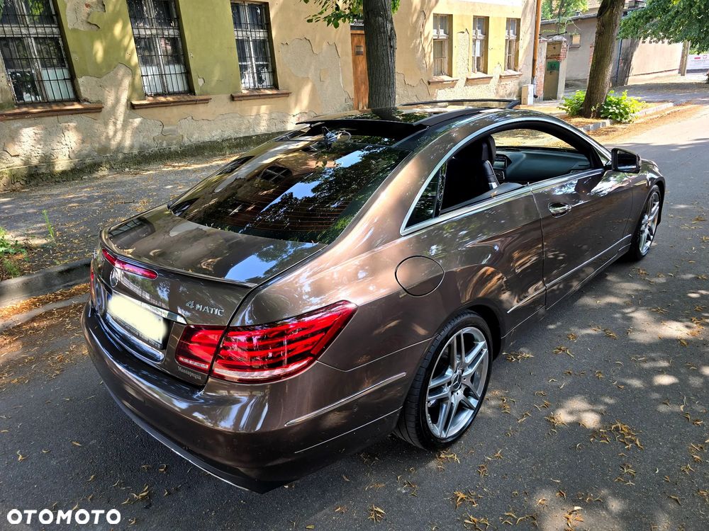 Mercedes-Benz Klasa E 350 4-Matic - 17
