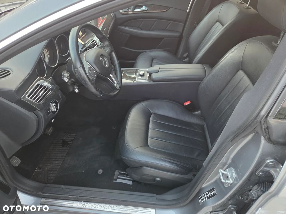 Mercedes-Benz CLS 350 CDI 4Matic 7G-TRONIC - 27