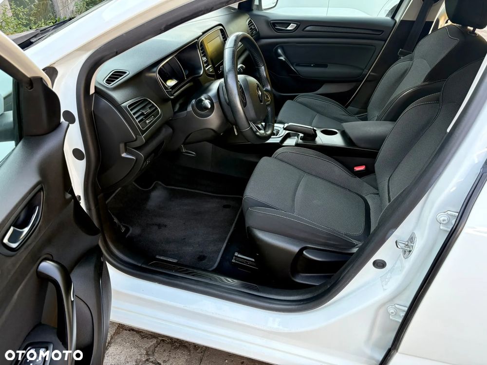 Renault Megane BLUE dCi 115 EDC LIMITED - 8