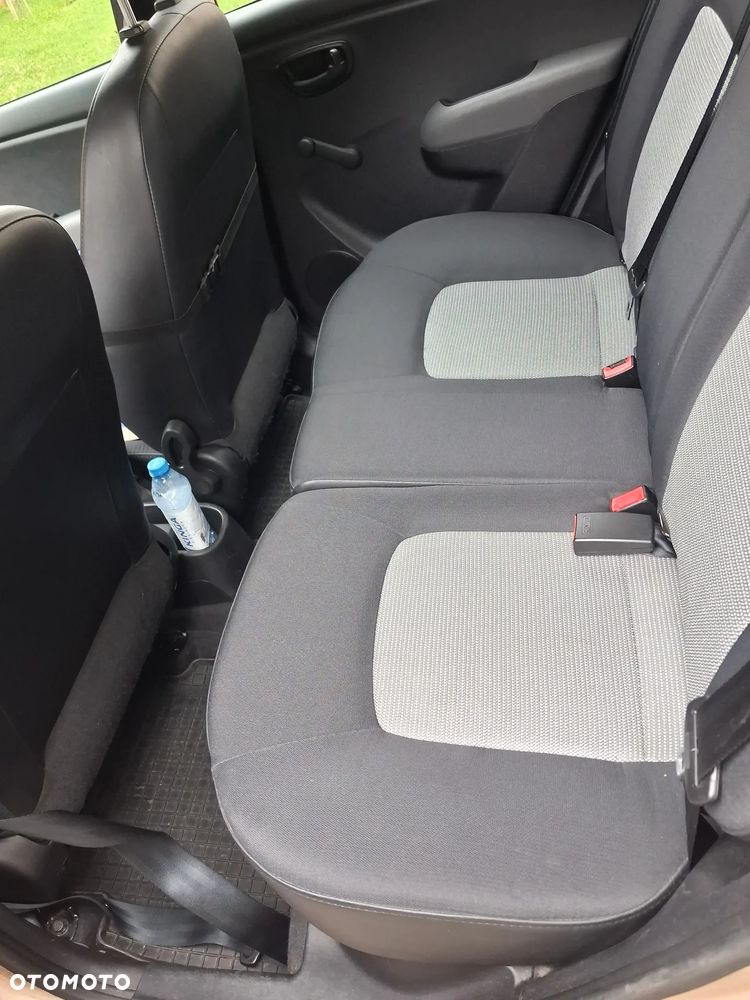 Hyundai i10 1.1 Classic - 8
