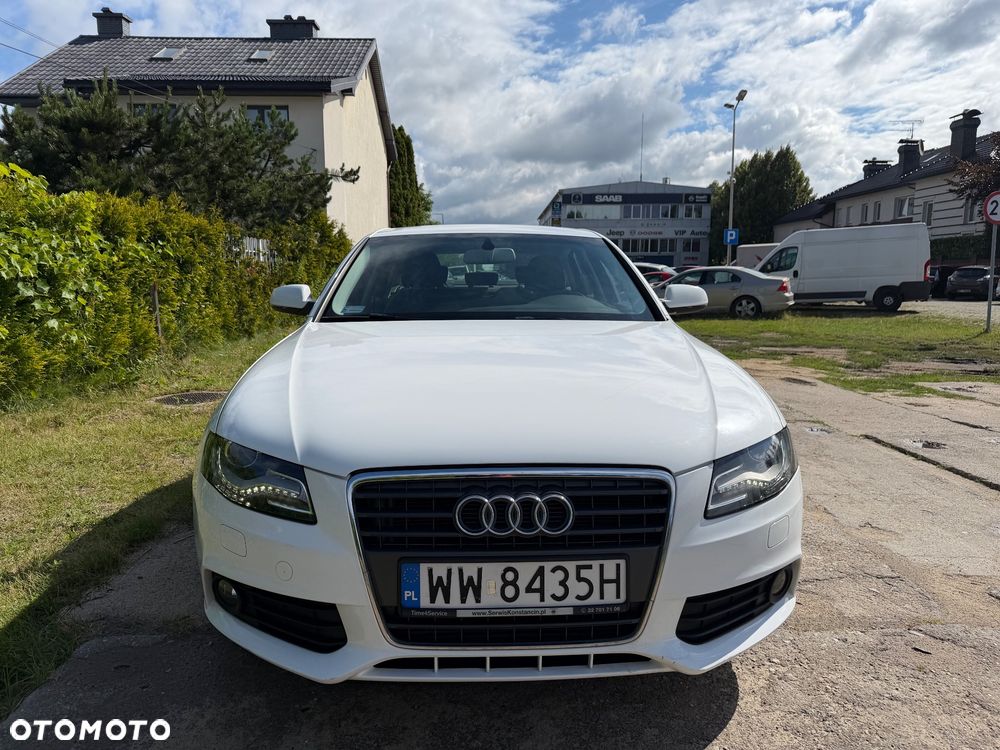 Audi A4 Limousine - 9