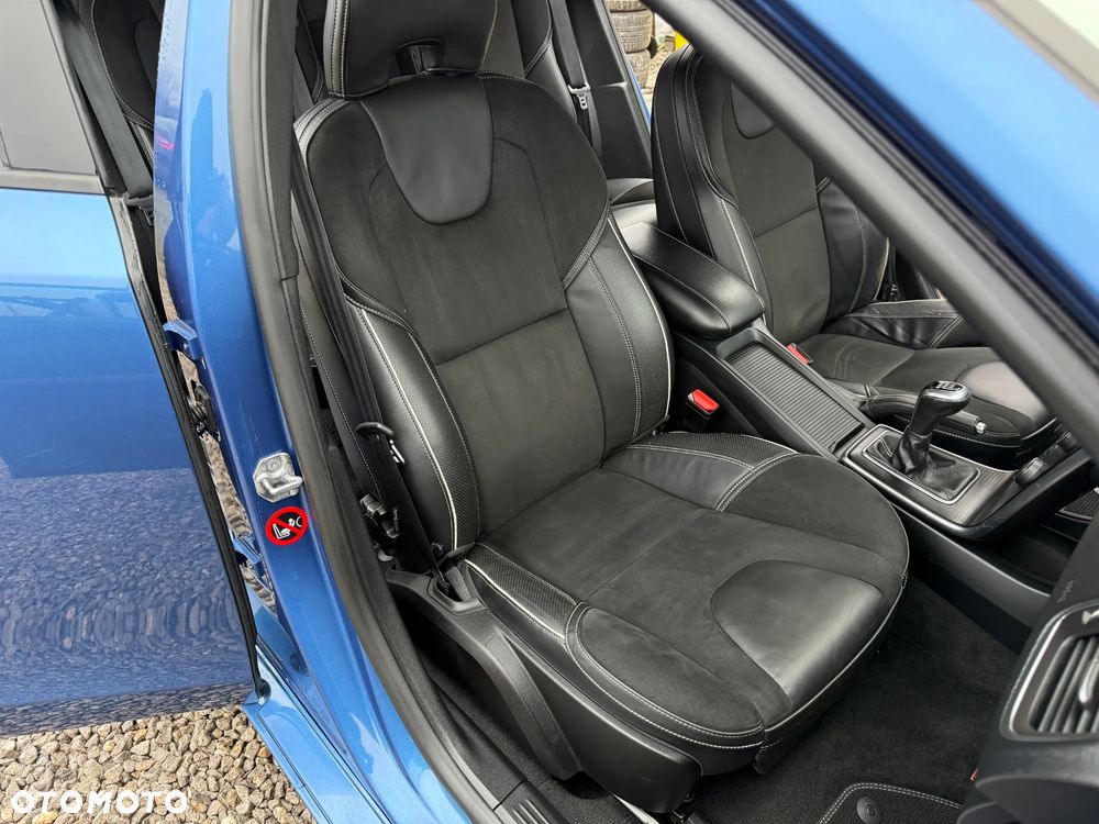 Volvo V40 D2 RDesign - 22
