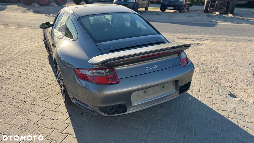 Porsche 911 - 19