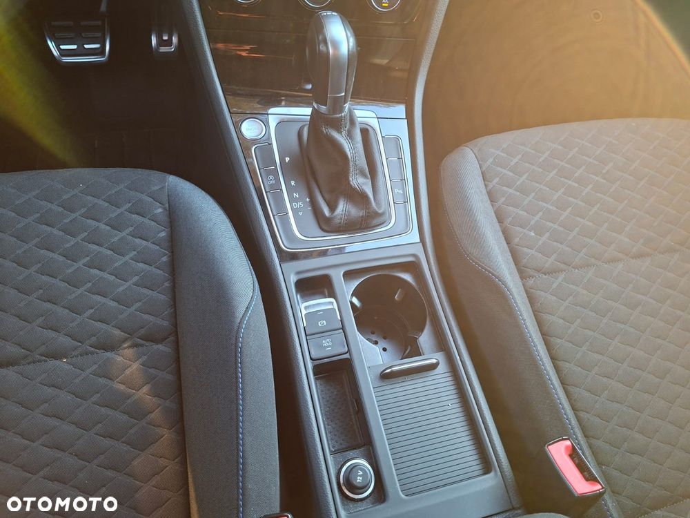 Volkswagen Golf 1.6 TDI (BlueMotion Technology) DSG Comfortline - 21