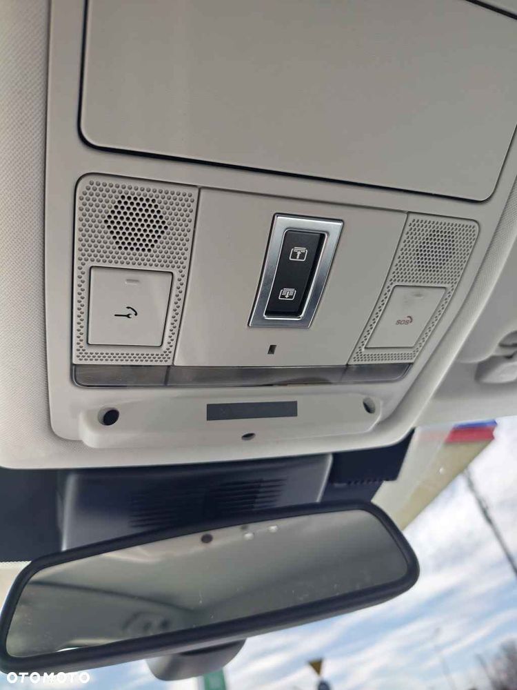 Land Rover Discovery Sport D180 SE - 22