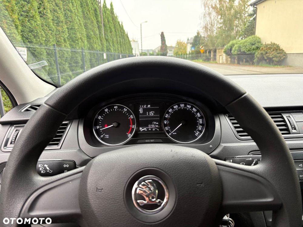 Skoda RAPID - 10